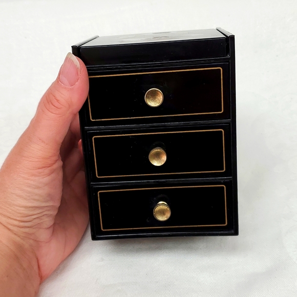 - Vintage Lacquered  jewelry box with mother of pearl calla  inlay made in… - Picture 11 of 11